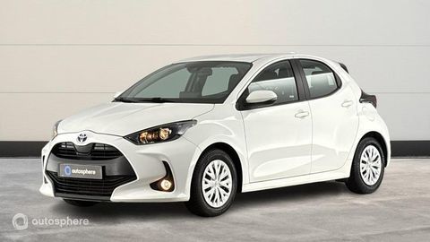 Toyota Yaris 116h Dynamic Business 5p + Programme Beyond Zero Academy MY2 2022 occasion V&eacute;nissieux 69200