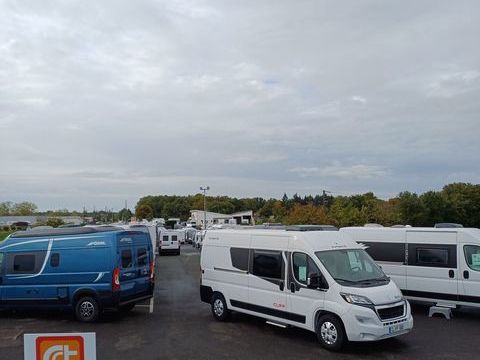 Van am&eacute;nag&eacute; Van am&eacute;nag&eacute; 2026 occasion V&eacute;retz 37270