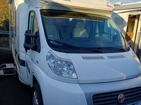EURA MOBIL Camping car 2012 occasion V&eacute;retz 37270