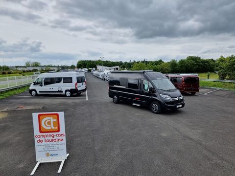 Van am&eacute;nag&eacute; Van am&eacute;nag&eacute; 2026 occasion V&eacute;retz 37270