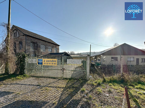 Surface de vente de 1240 m2 avec maison d'habitation &agrave; Menneval 315000 27300 Menneval