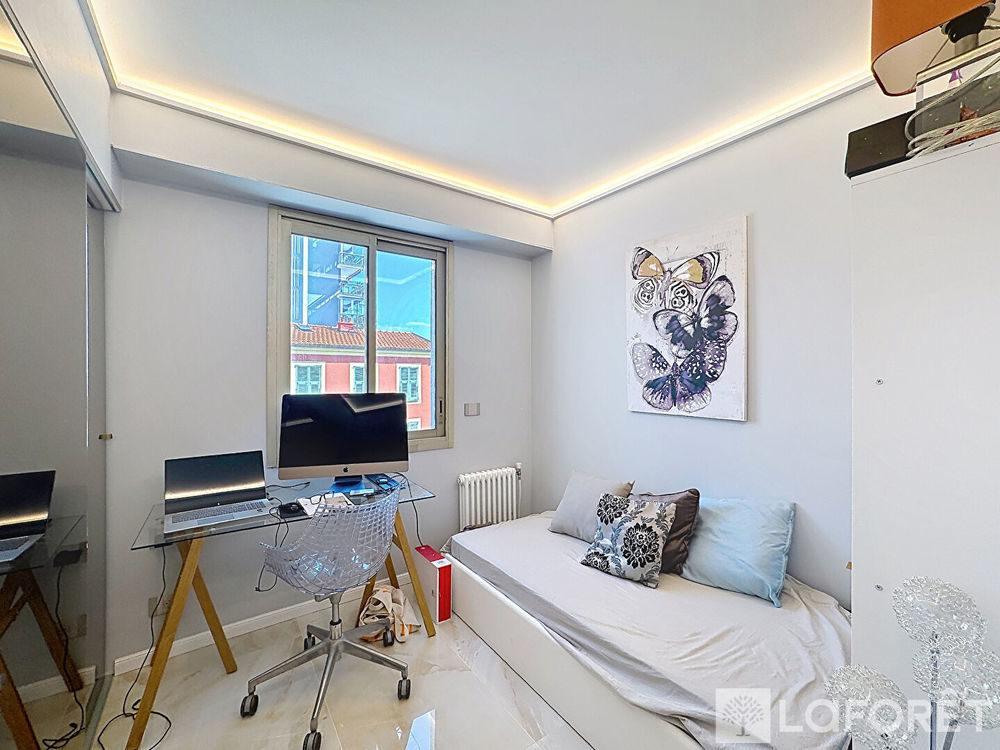 � vendre  Appartement Roquebrune-Cap-Martin (06190)