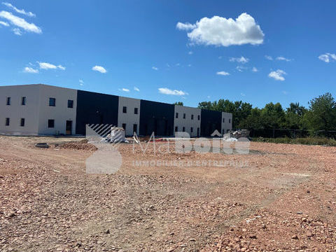 RIORGES - Local d'activit&eacute; neuf de 138 m&sup2; 1180 42153 Riorges