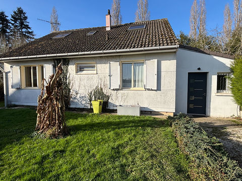   VILLENEUVE LES SABLONS Maison - 6 pi�ce(s) - 102 m�