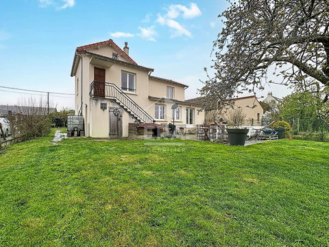   Maison familiale 6 pi�ces de 148 m�, emplacement id�al � deux pas de la gare Maison - 6 pi�ce(s) - 148 m�