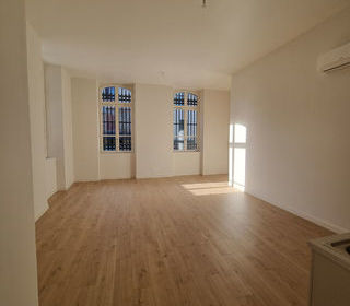  Appartement � louer 4 pi�ces 111 m�