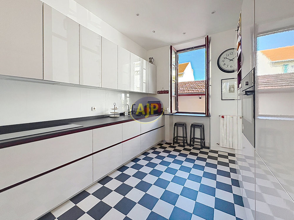 � vendre  Villa Biarritz (64200)