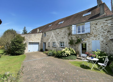   Maison briarde de 9 pi�ces � Saint-Augustin Maison - 9 pi�ce(s) - 333 m�