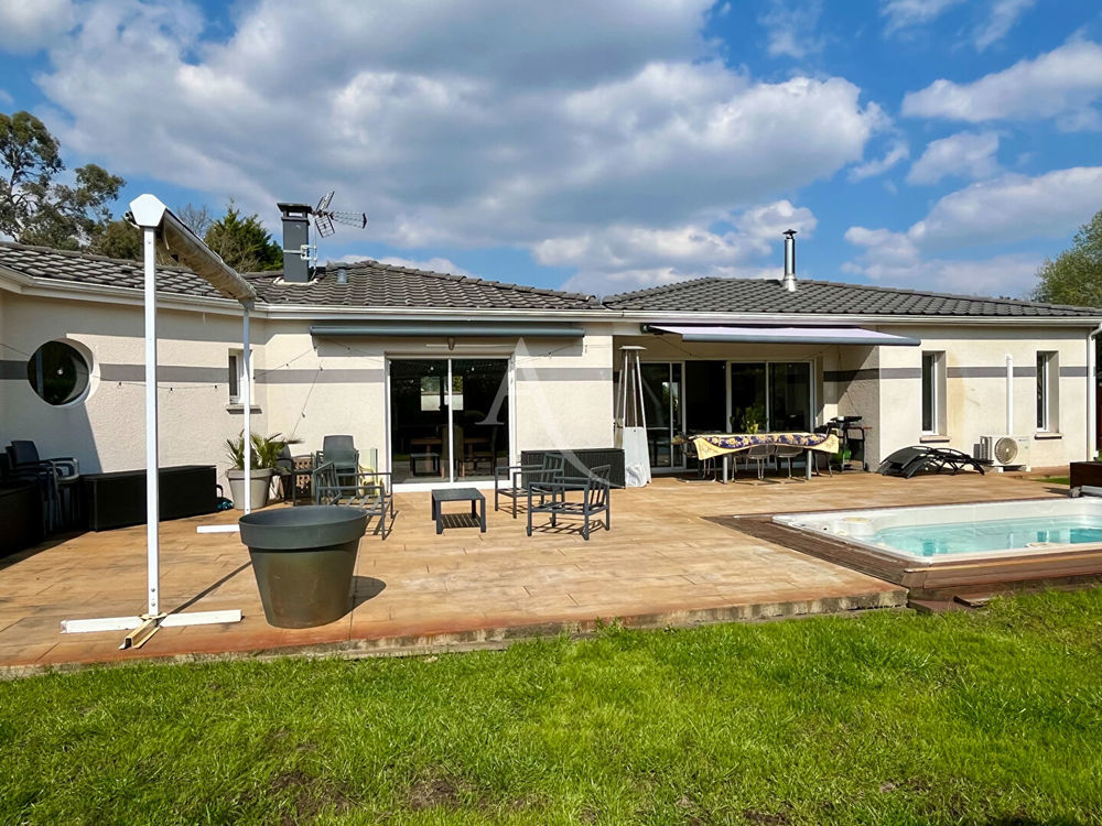 � vendre  Maison Saint-Jean-d'Illac (33127)