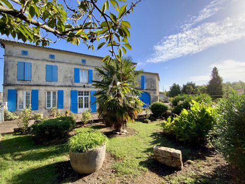   Maison + bien locatif   Saint Genis De Saintonge 260 m2 Maison - 10 pi�ce(s) - 260 m�
