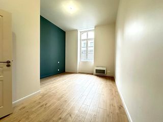  Appartement � louer 4 pi�ces 111 m�