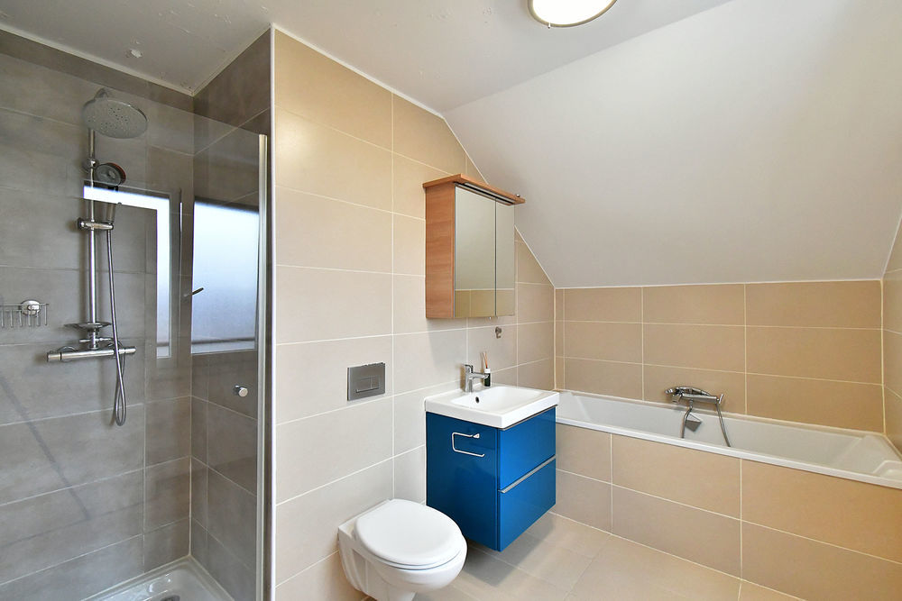 � vendre  Maison Cessy (01170)