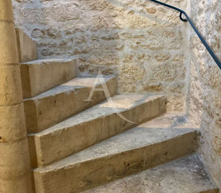  Immeuble � vendre 9 pi�ces 154 m�