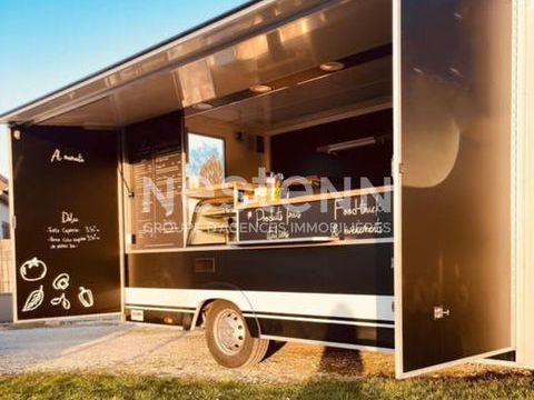 Food Truck & 2 Distributeurs de Pizzas 187000 41250 Mont pres chambord