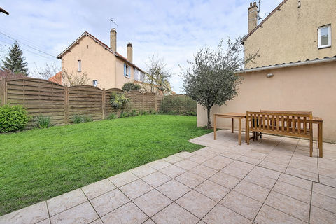   Maison Chartres 4 pi�ces 75 m2 Maison - 4 pi�ce(s) - 76 m�