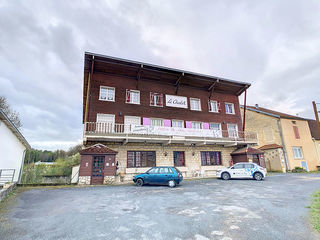  Immeuble � vendre 15 + pi�ces 569 m�