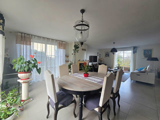  Maison � vendre 8 pi�ces 218 m�