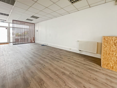 &Agrave; LOUER - LOCAL COMMERCIAL &Agrave; RIS-ORANGIS (RN7) 2211 91130 Ris orangis