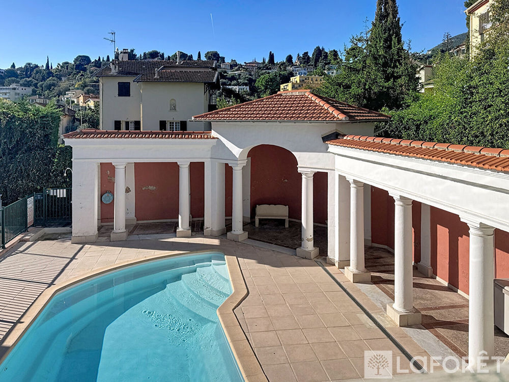 � vendre  Appartement Roquebrune-Cap-Martin (06190)