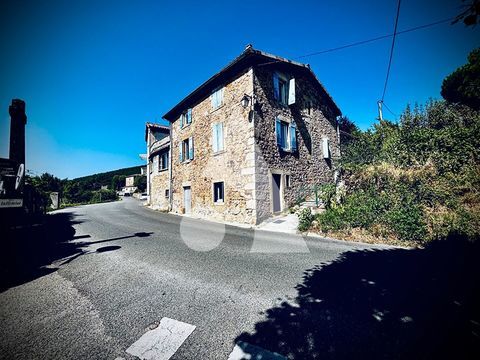   Maison en pierre  130 m� Fort potentiel Maison - 5 pi�ce(s) - 137 m�