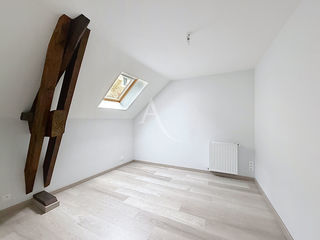  Appartement � louer 4 pi�ces 87 m� Bauge en anjou