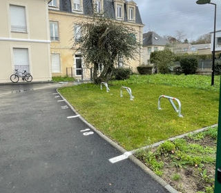  Parking / Garage � louer 