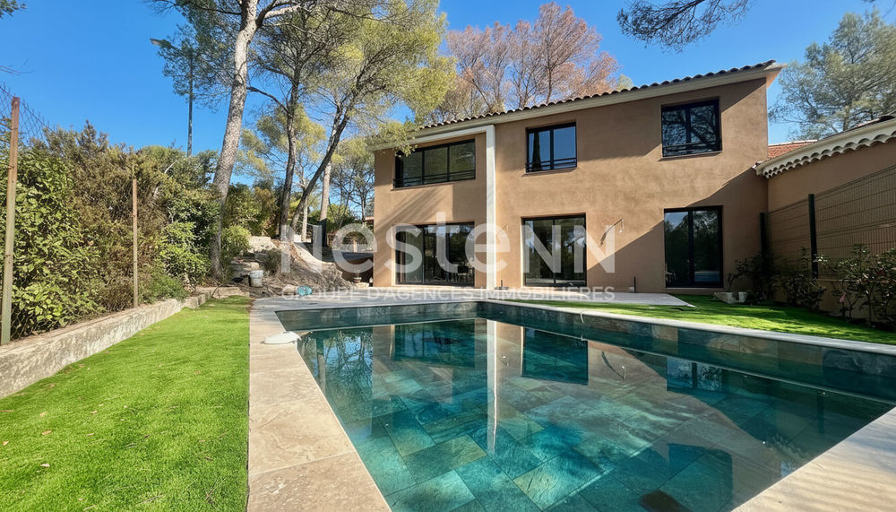 � vendre  Maison Saint-Rapha�l (83700)