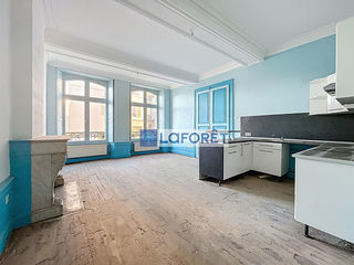  Maison � vendre 10 pi�ces 303 m�