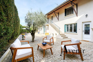  Maison � vendre 8 pi�ces 210 m�