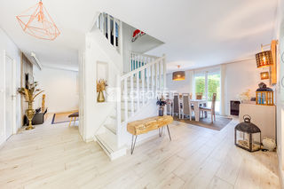  Maison � louer 6 pi�ces 162 m�