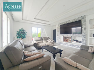  Maison � vendre 9 pi�ces 263 m�