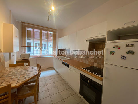   ROANNE, Appartement T3 de 103m� Appartement - 3 pi�ce(s) - 104 m�