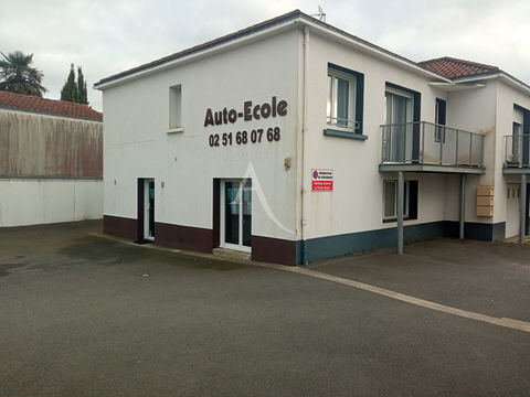 Challans, Bureaux/Local &agrave; louer de 47.87 m&sup2; 800 85300 Challans