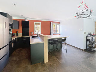  Immeuble � vendre 6 pi�ces 139 m�