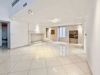  Maison � vendre 7 pi�ces 240 m�