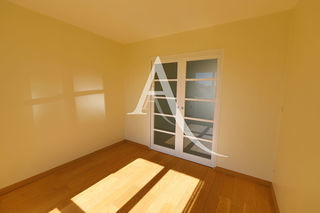  Appartement � louer 4 pi�ces 82 m�