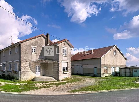   Maison avec d�pendance LES CHARMONTOIS - 210 m� (5 chambres) Maison - 10 pi�ce(s) - 211 m�