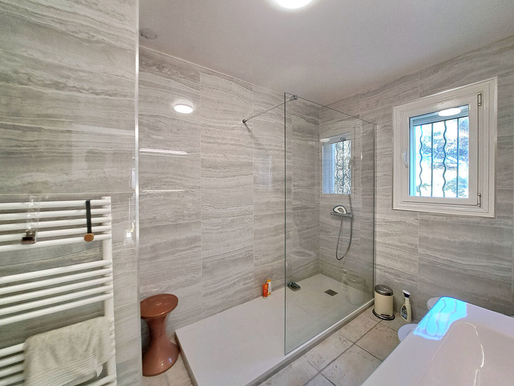 � vendre  Maison Saint-Rapha�l (83700)