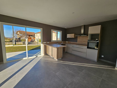   Maison de plain-pied - Type 4 � Sainte-Blandine Maison - 4 pi�ce(s) - 100 m�