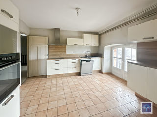  Appartement � louer 5 pi�ces 167 m�