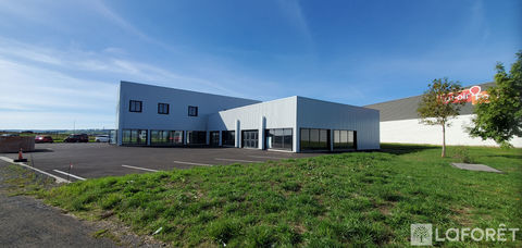 A LOUER Locaux NEUFS &agrave; Saint-Flour 4185 15100 Saint flour