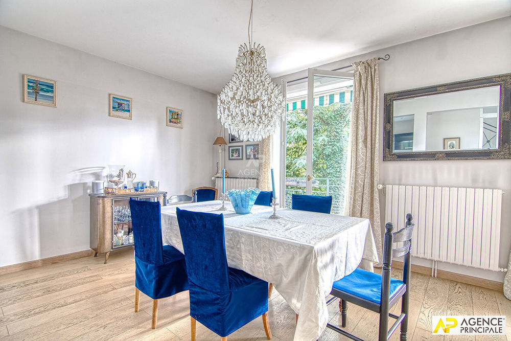 � vendre  Maison Versailles (78000)