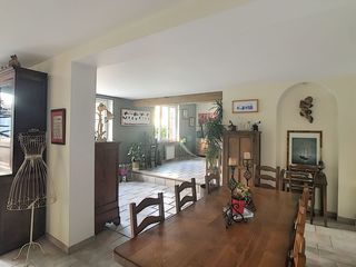  Maison � vendre 12 pi�ces 246 m�