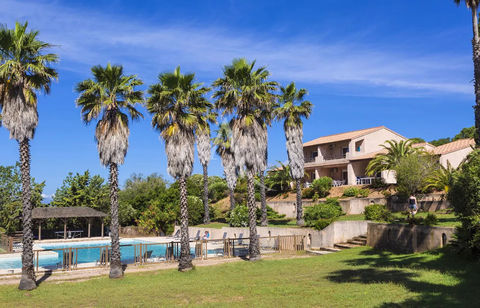   A VENDRE POUR INVEST LMNP SOUS BAIL COMMERCIAL : Appartement 3 pi�ces de 50,48 m� situ� � Sart�ne - Corse (20) Appartement - 3 pi�ce(s) - 50 m�