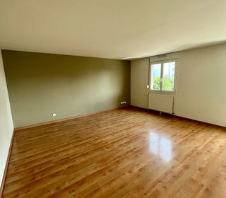  Appartement � louer 5 pi�ces 91 m�