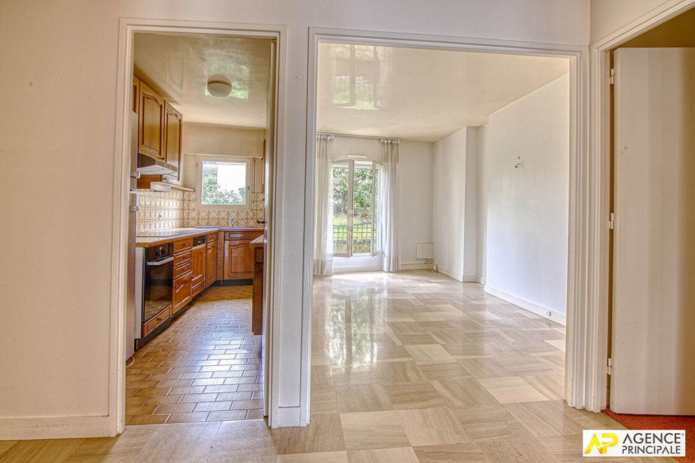 � vendre  Appartement Versailles (78000)