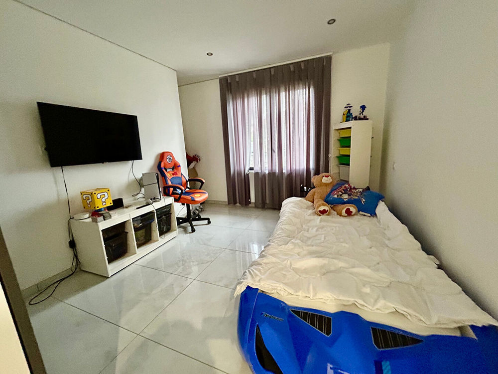 � vendre  Maison Mions (69780)