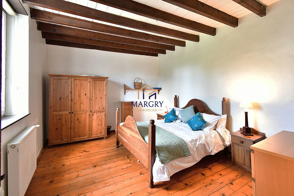 � vendre  Maison Cessy (01170)