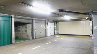  Parking / Garage � louer 