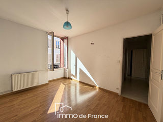  Immeuble � vendre 8 pi�ces 230 m�